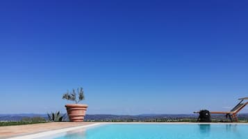 Alberca al aire libre por temporada