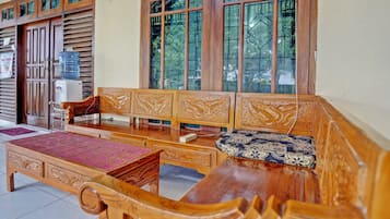 Khu sảnh