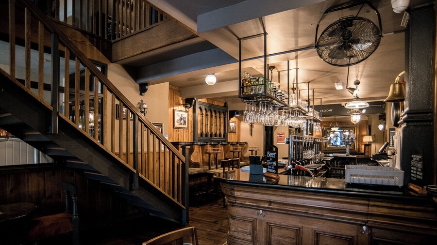 Lower Turks Head