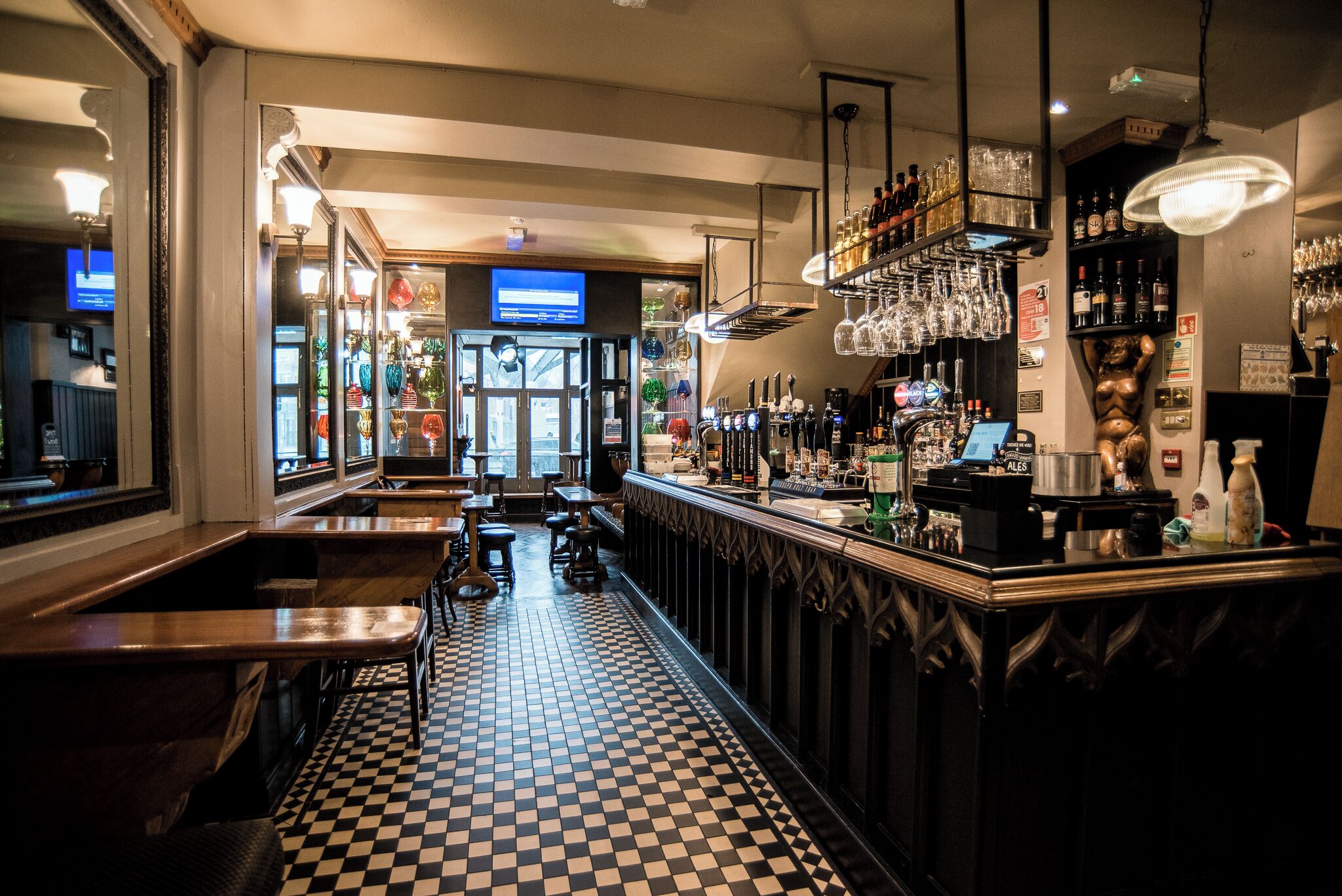 Photo - Lower Turks Head