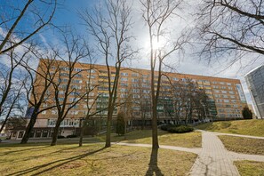 Exterior - Elegant Apartment in Minsk (Minsk)