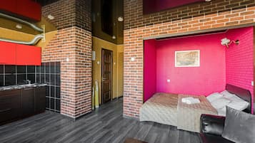 Basic Apartment | 1 bedroom, iron/ironing board, free WiFi