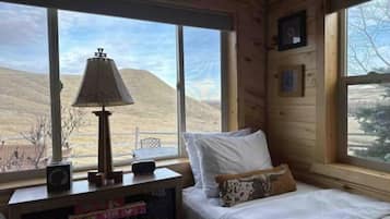 1 chambre, fer et planche Ă  repasser, Wi-Fi gratuit, draps fournis