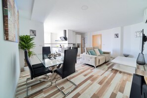TV - Playa Apartamento (Málaga)