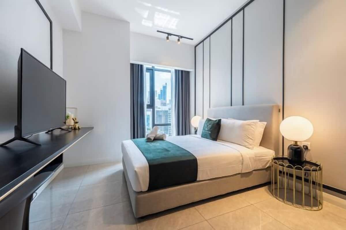 Cortinas opacas, tabla de planchar con plancha, wifi gratis