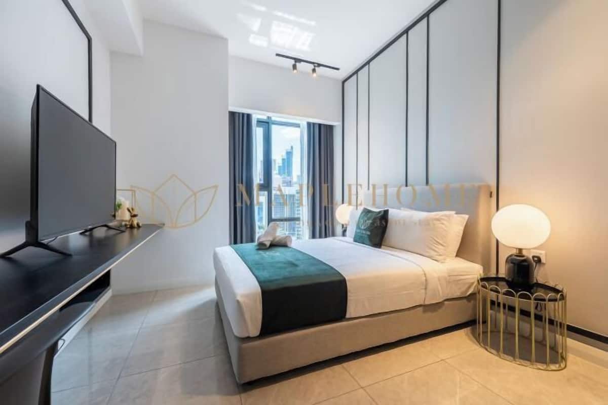Cortinas opacas, tabla de planchar con plancha, wifi gratis