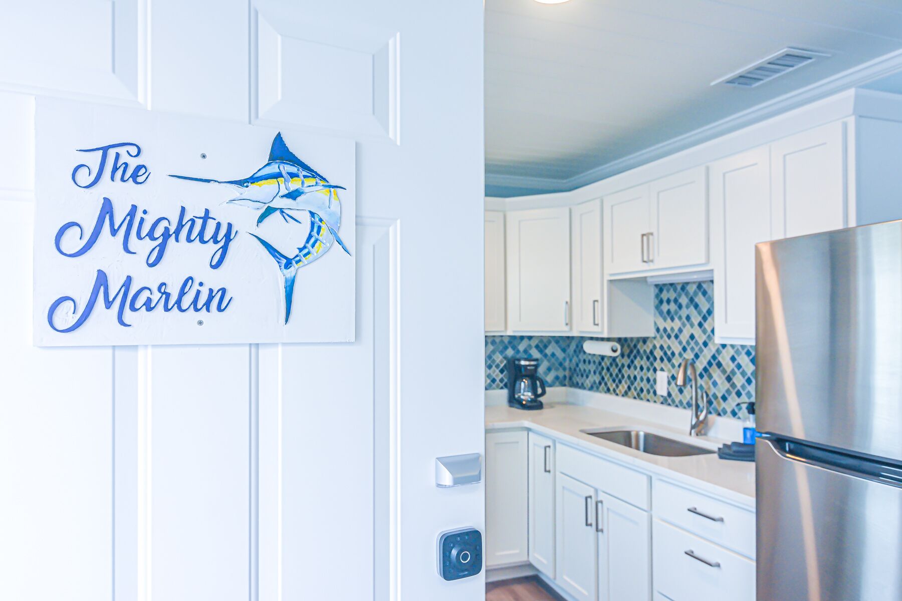 雪櫃、微波爐、焗爐、爐具