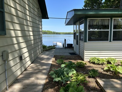 3 Bedroom house on peaceful clear water lake