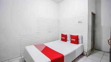 Habitación básica doble | Wifi gratis y ropa de cama