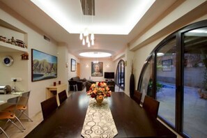 Căn hộ dành cho gia đình | Phòng ăn