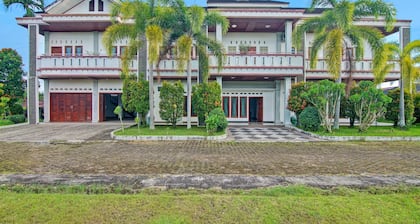 OYO 91852 Prima Guesthouse Syariah