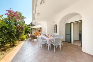 Front of property - 3582 Villetta Delle Cale by Barbarhouse (Ostuni)