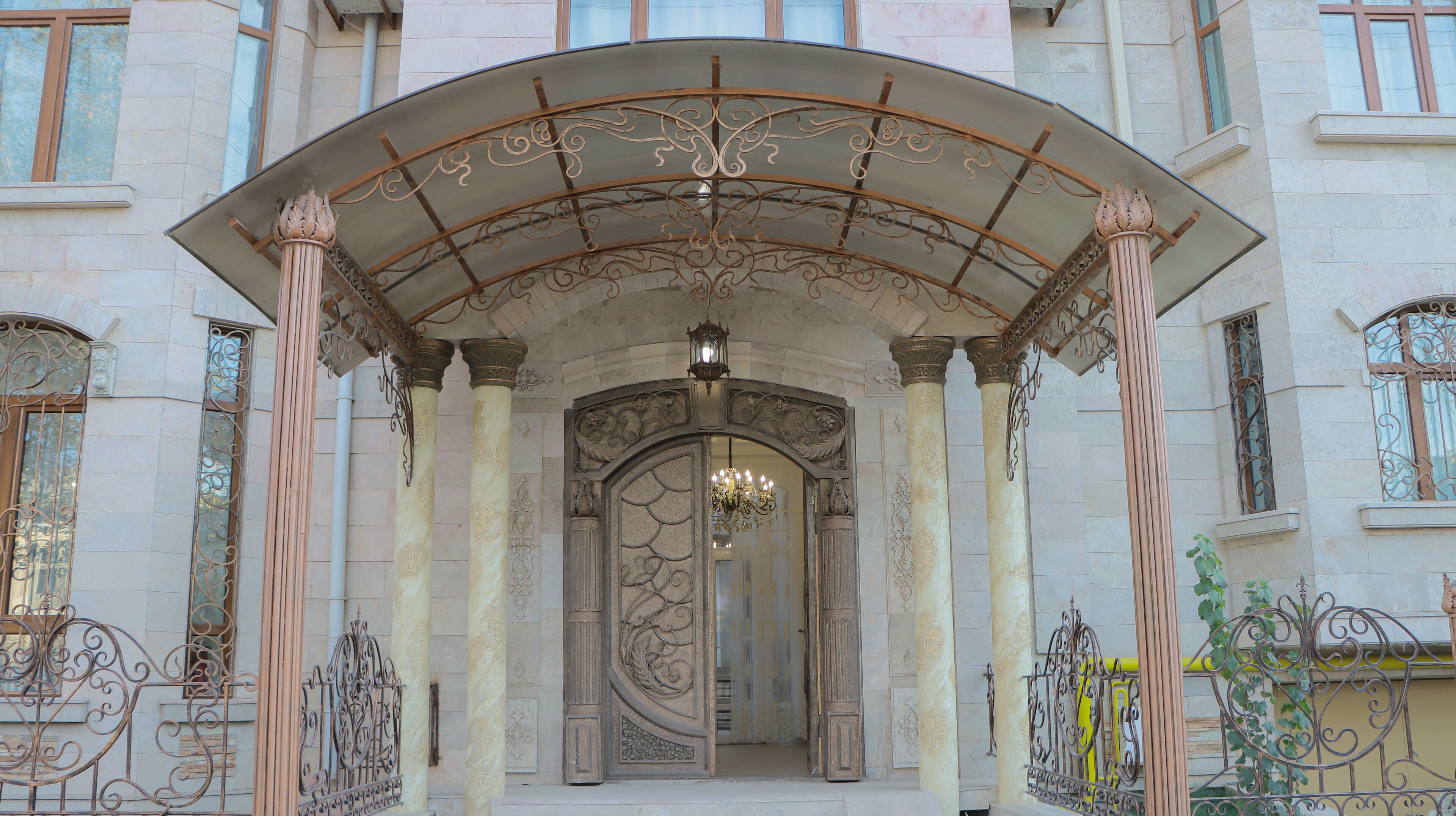 Entrada de la propiedad