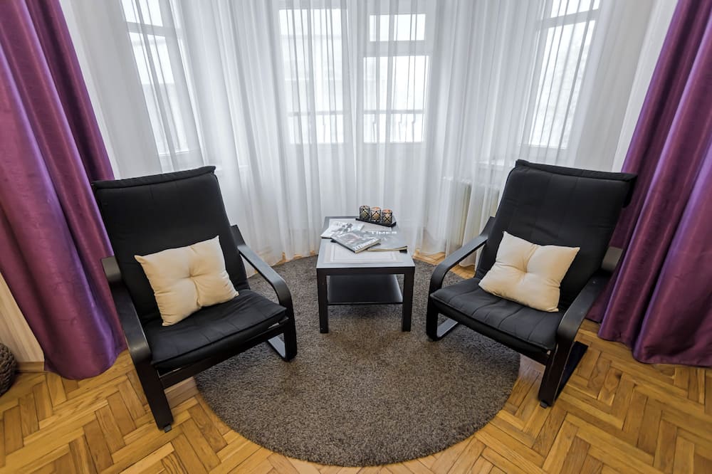 Stylish apartment near the railway station