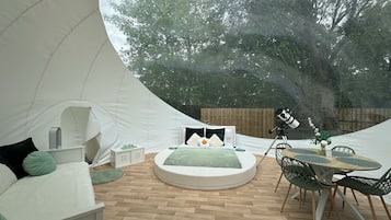 Tente Familiale, vue fleuve | 1 chambre, matelas mémoire de forme, rideaux occultants