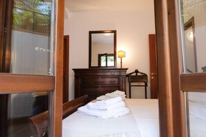 3 chambres, fer et planche à repasser, lit parapluie, Wi-Fi