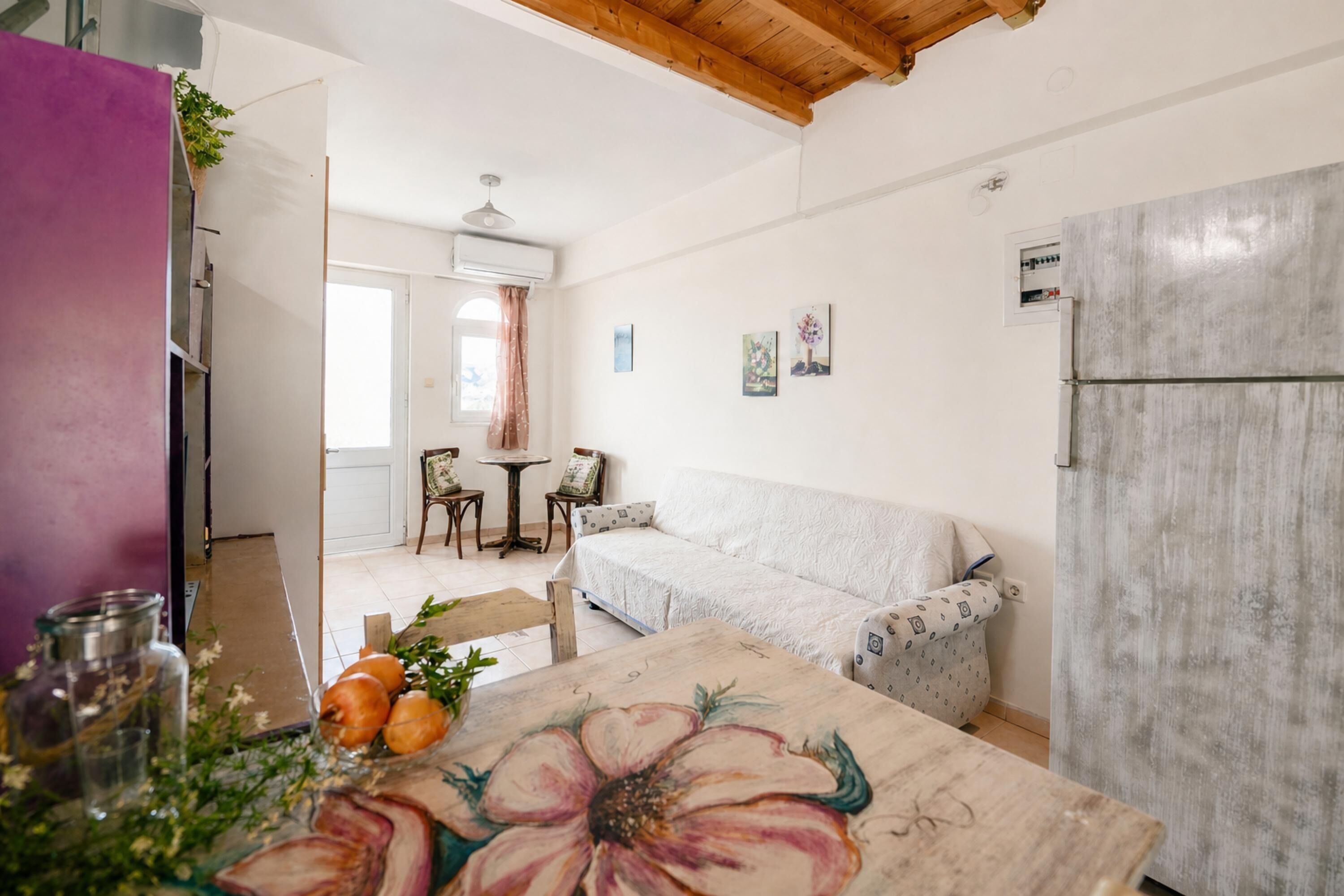 Casa standard, 1 quarto, 2 banheiros, ao lado da montanha (Evgenias House Ancient Olympia) | Área de estar | TV de tela plana