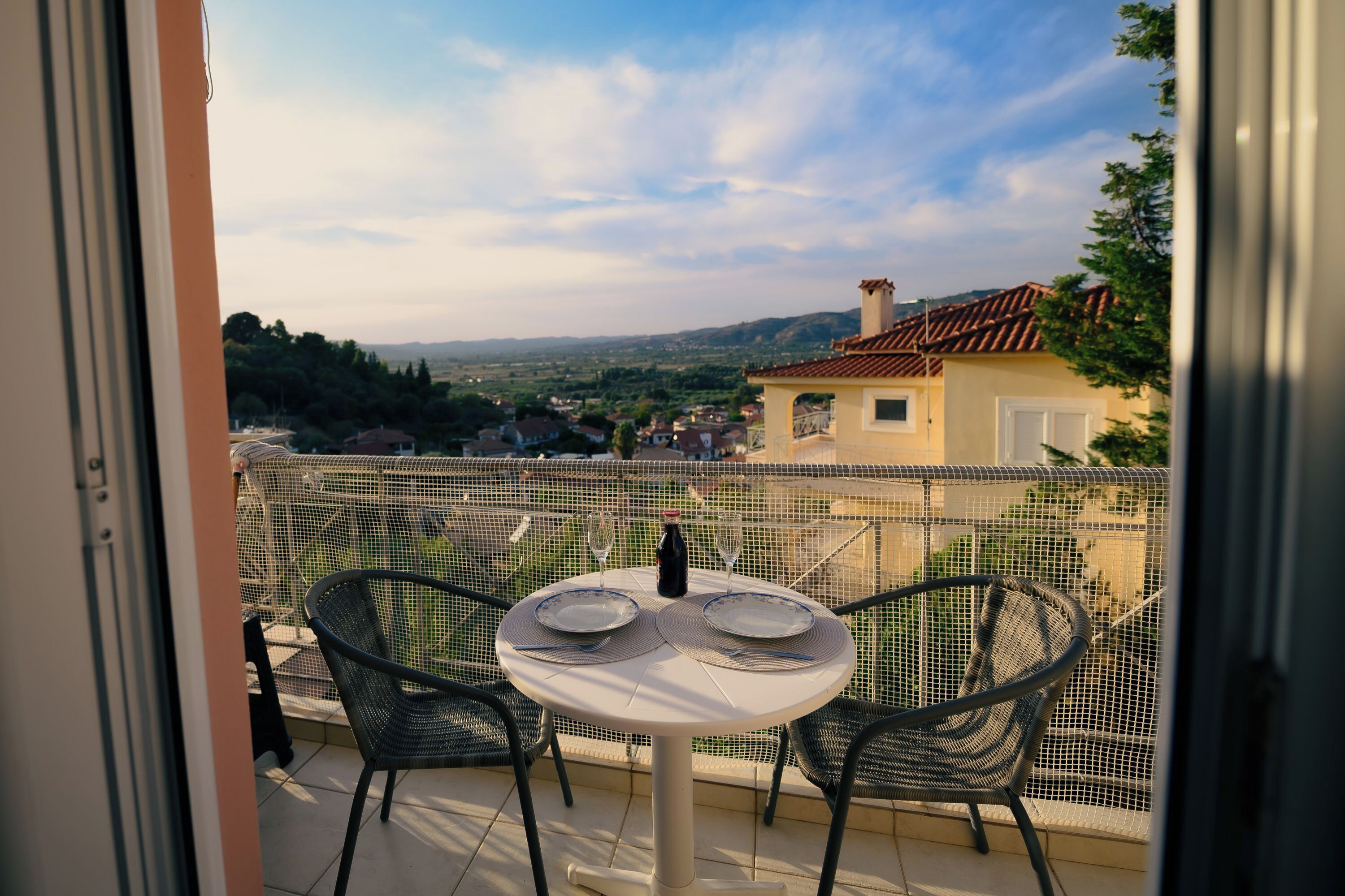 Casa estándar, varias habitaciones, 2 baños, junto a la montaña (Evgenias House Ancient Olympia) | Restaurante al aire libre