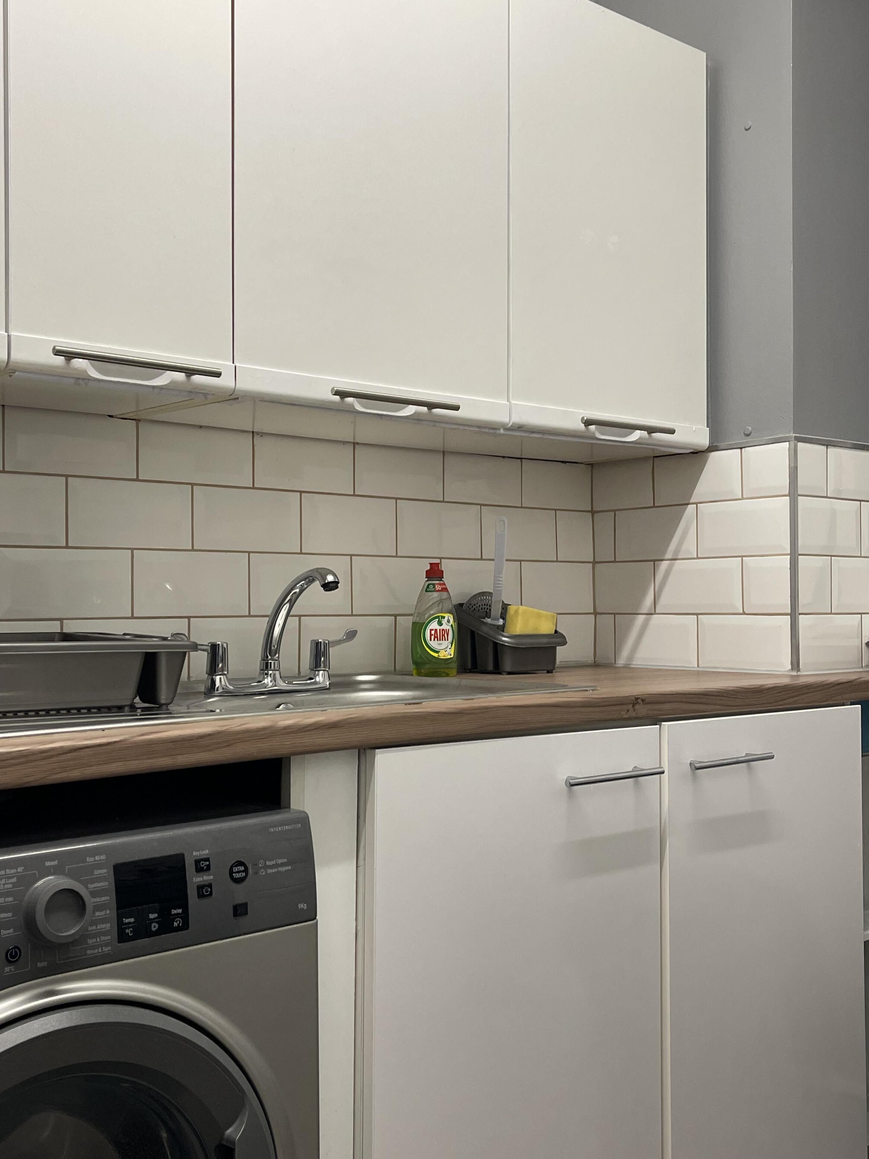 Apartment | Private kitchen | Fridge, microwave, oven, stovetop