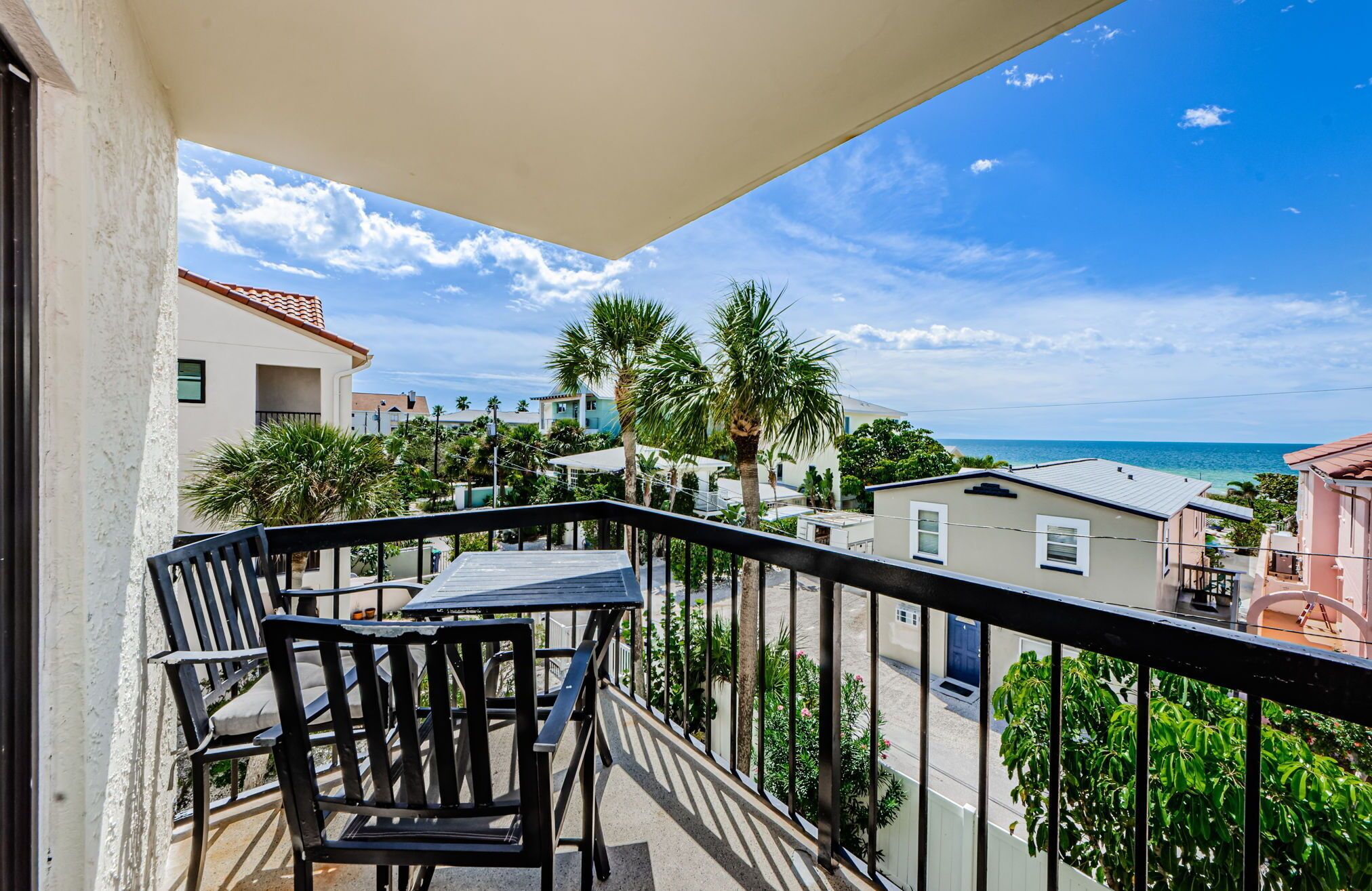 Sand Dollar Beachfront Condo in Indian Rocks Beach