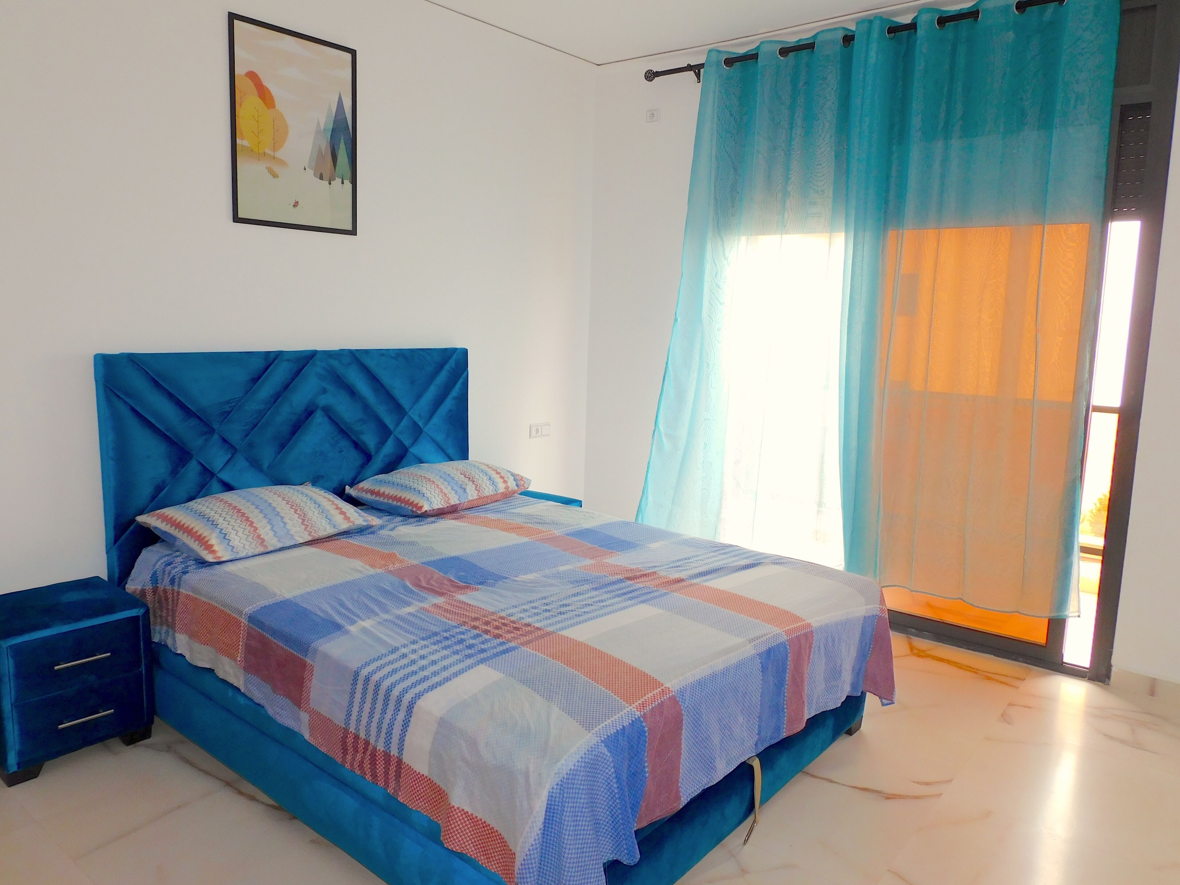 3 bedrooms, travel crib, free WiFi, bed sheets