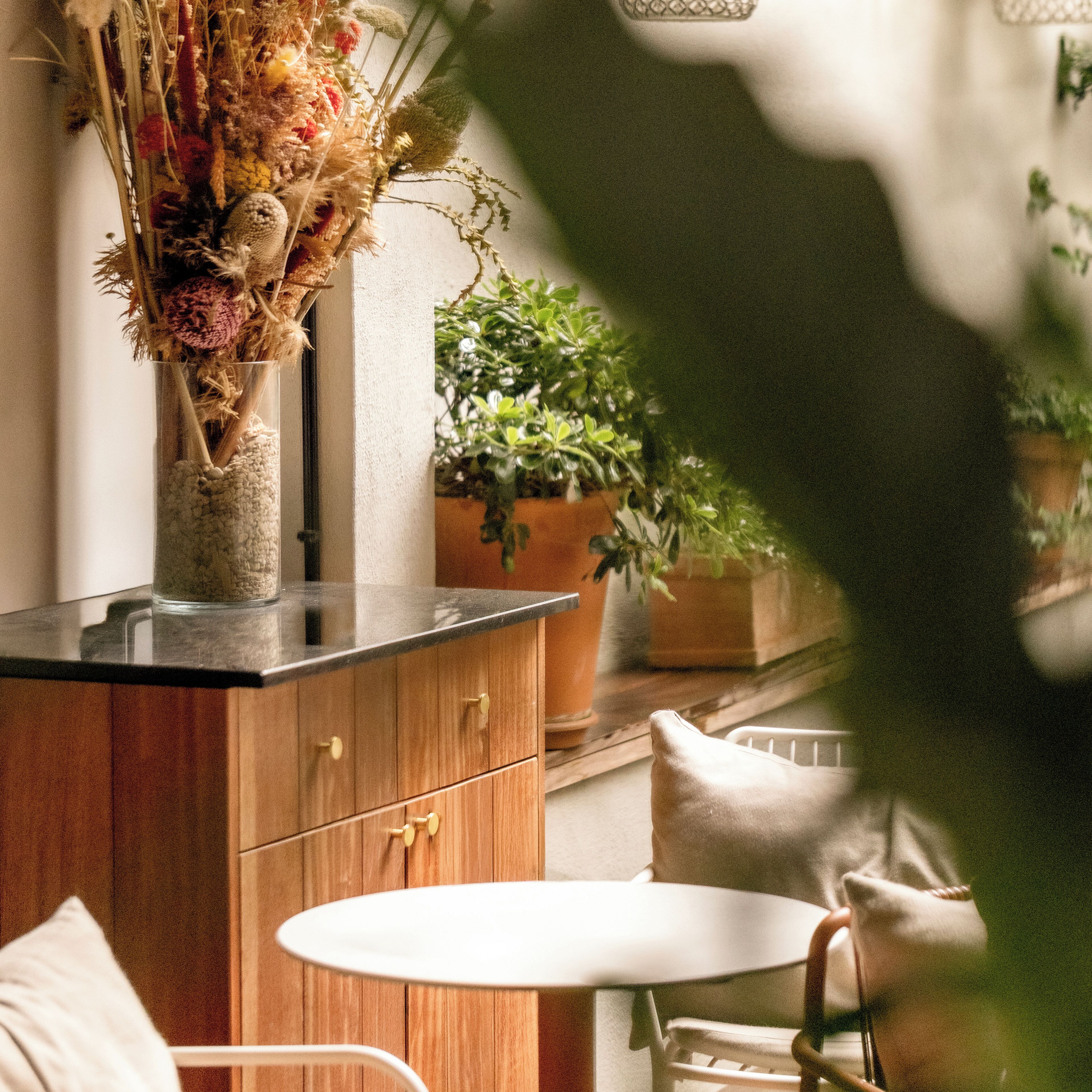 Smart TV 140-cm có truyền hình cáp 