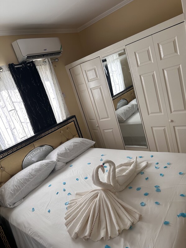 2 sovrum, strykjärn/strykbräda, wi-fi och sängkläder