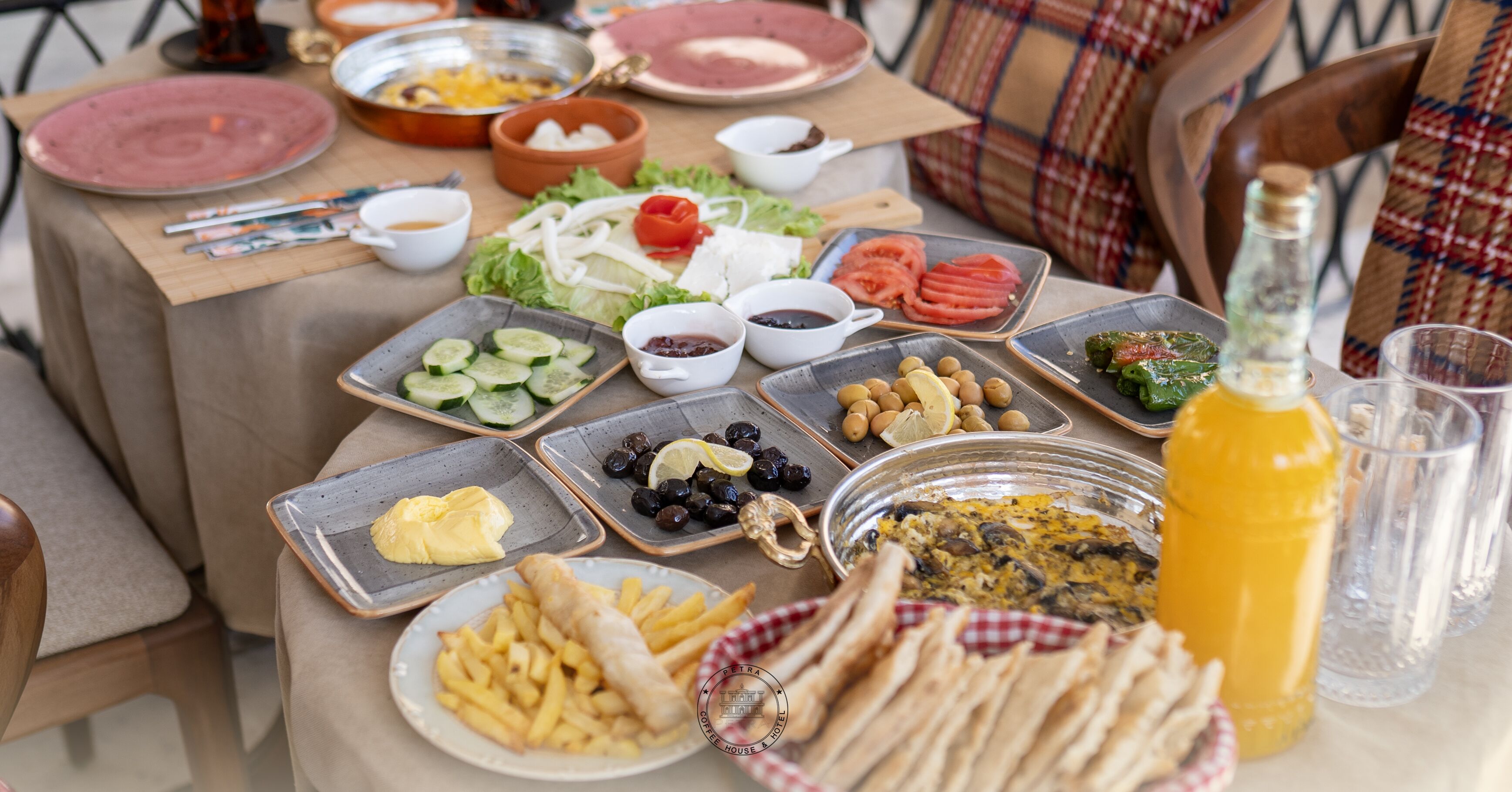 Foto - Petra Hotel & Coffee House