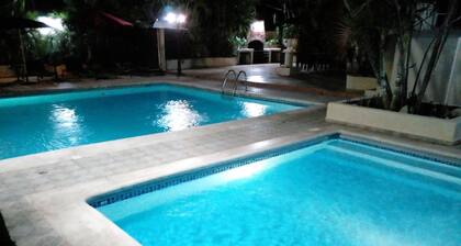 Villa Los Almendros - 2 private Pools & Tennis & Pickleball