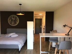 1 Schlafzimmer, Bügeleisen/Bügelbrett, Internetzugang, Bettwäsche