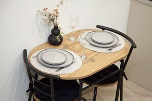 Studio | In-room dining
