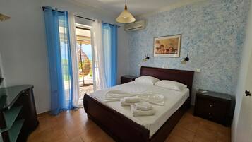 3 bedrooms, iron/ironing board, Internet, bed sheets