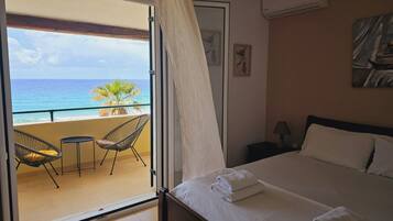 2 bedrooms, iron/ironing board, Internet, bed sheets