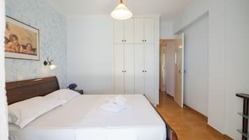 2 habitaciones, tabla de planchar con plancha, internet y ropa de cama