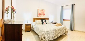 2 室のベッドルーム、アイロン / アイロン台、旅行用ベビーベッド、WiFi