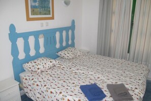 3 Schlafzimmer, Bügeleisen/Bügelbrett, Bettwäsche