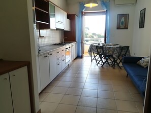 Fridge, oven, stovetop, coffee/tea maker - Federica House – Sea, City Center and Panoramic Views (Otranto)