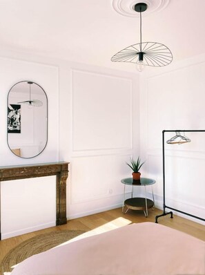 2 soverom, strykejern/-brett, reiseseng for barn og wi-fi (inkludert)