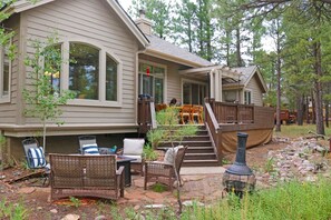 Outdoor dining - Amberwood Forest Retreat, Just Listed! (Flagstaff)
