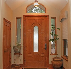 Interior - Amberwood Forest Retreat, Just Listed! (Flagstaff)