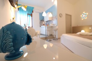 1 bedroom, iron/ironing board, internet, bed sheets - Casa Maya — Modern Open-Space Apartment Steps from Otranto’s Seafront (Otranto)