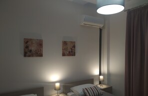 2 bedrooms, iron/ironing board, internet, bed sheets - Fotaki's Home - Comfortable newbuilt 2 Bedroom Home, 20 meters from the sea (Kardamena)