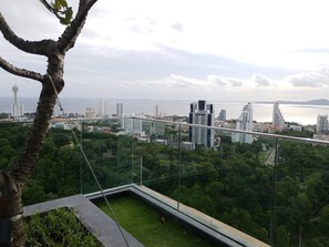 Property grounds - 3008 - 1 Bedroom Seaview Apartment, Unixx Pattaya (Muang Pattaya)