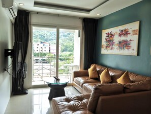 TV - 6-38 - 2 Bdr Condo with Balcony and shared Pool (Tambon Patong)