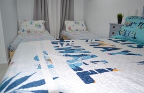 1 bedroom, iron/ironing board, internet, bed sheets