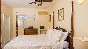 1 chambre, fer et planche Ă  repasser, Wi-Fi, draps fournis