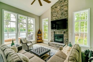 Smart TV, fireplace, video games