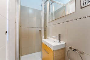 Duschwanne, Handtücher