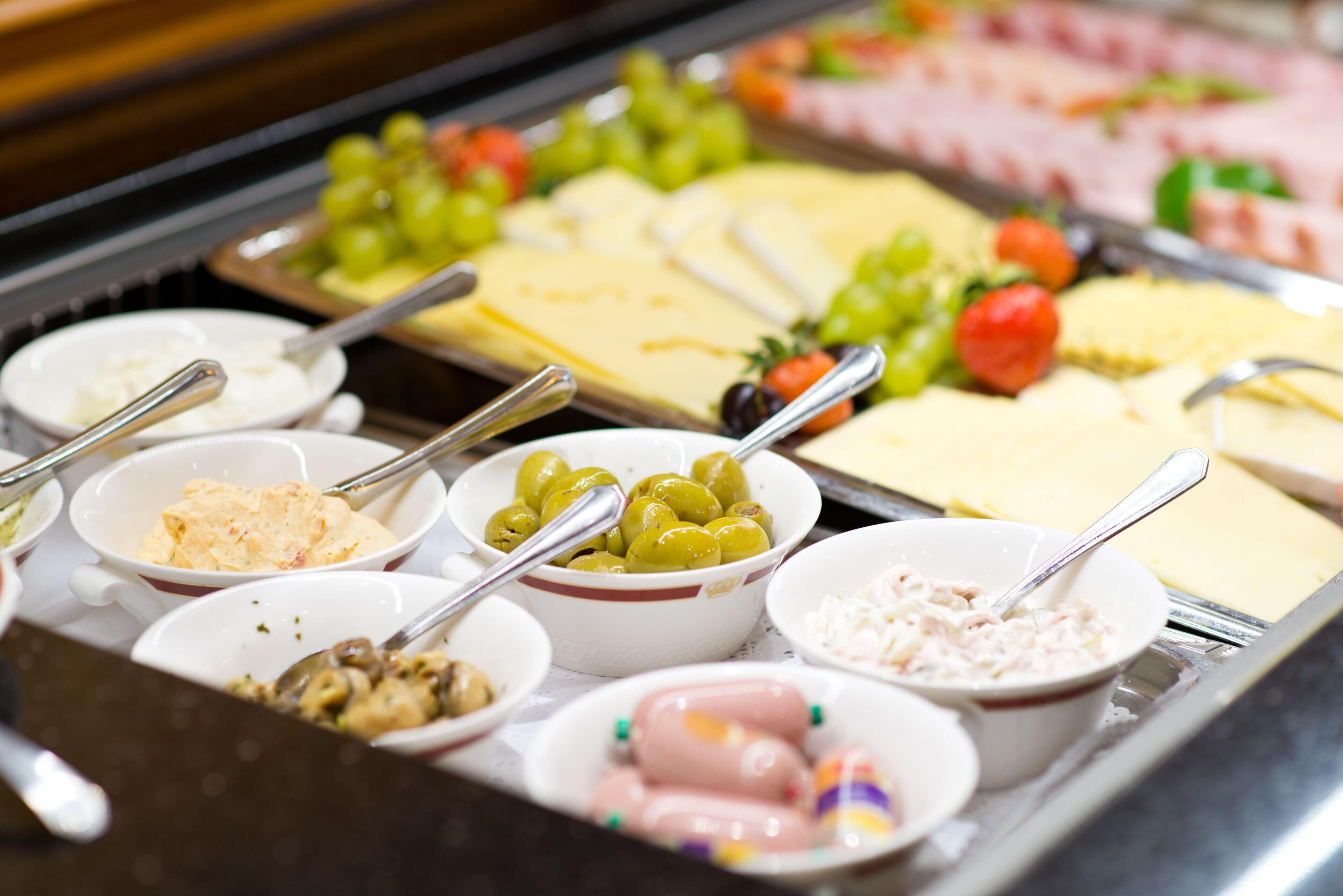 daily local cuisine breakfast (usd 5 per person)