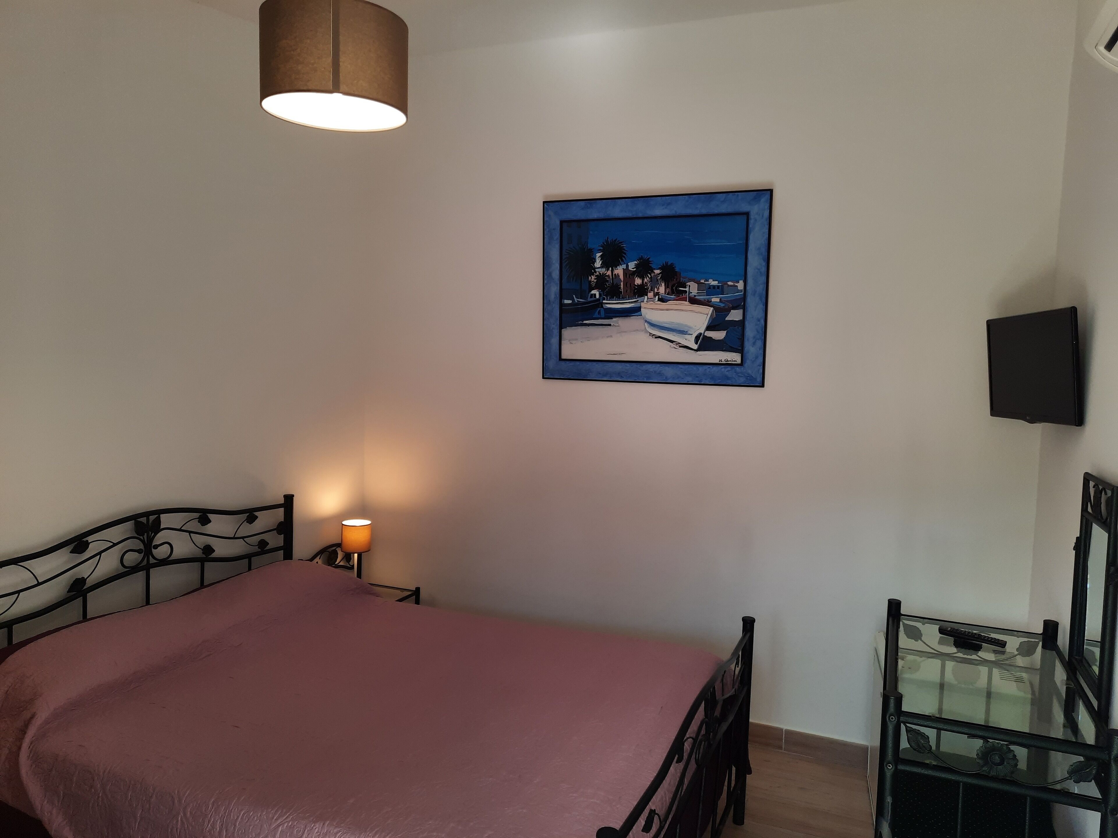 1 chambre, accès Internet, draps fournis